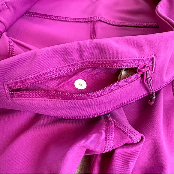 EUC - Lululemon bundle - crops and tank top - Picture 5 of 9